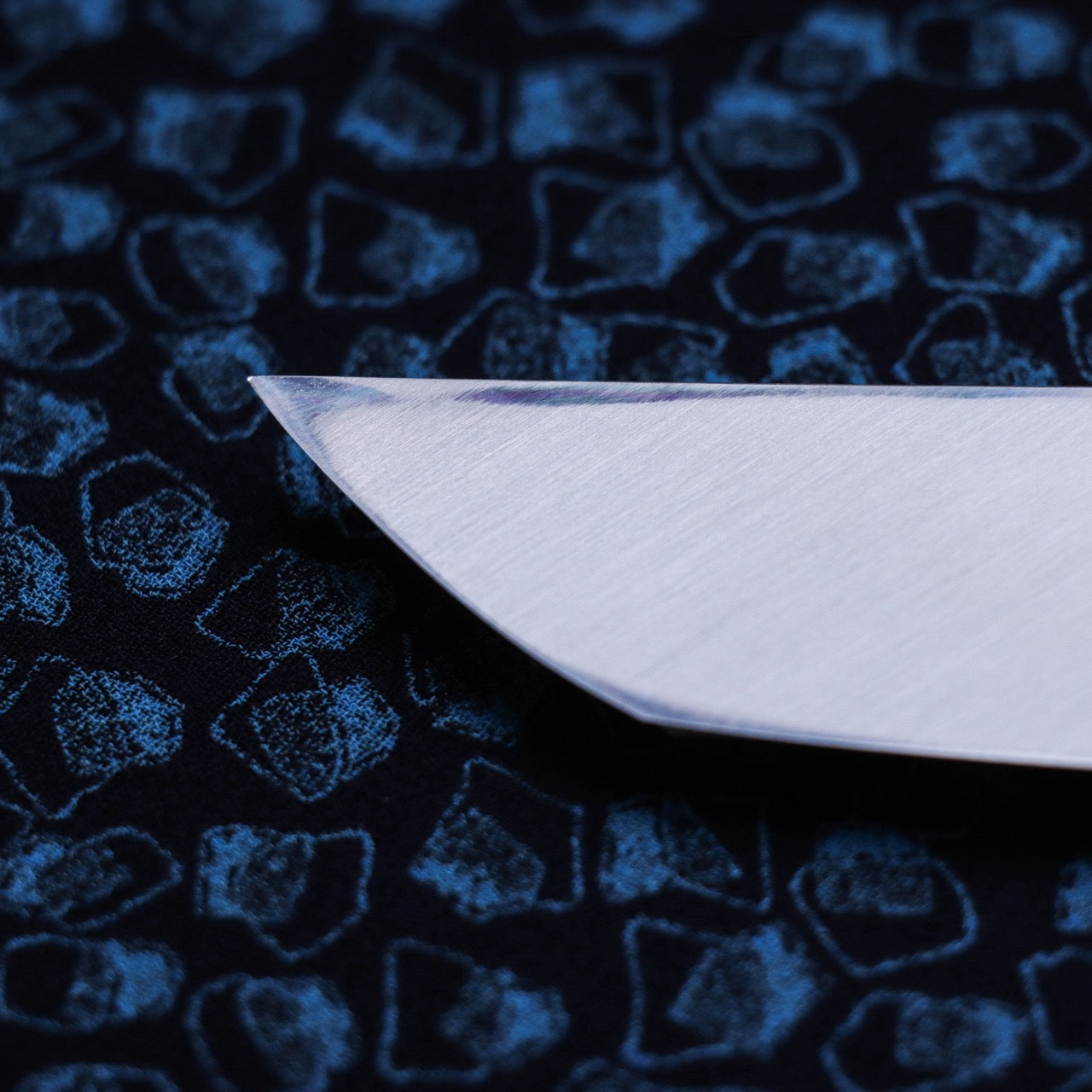Yoshihiro Ginsan Mirror Finish Sakimaru Takohiki with Single Groove and Silver Ferrule Handle