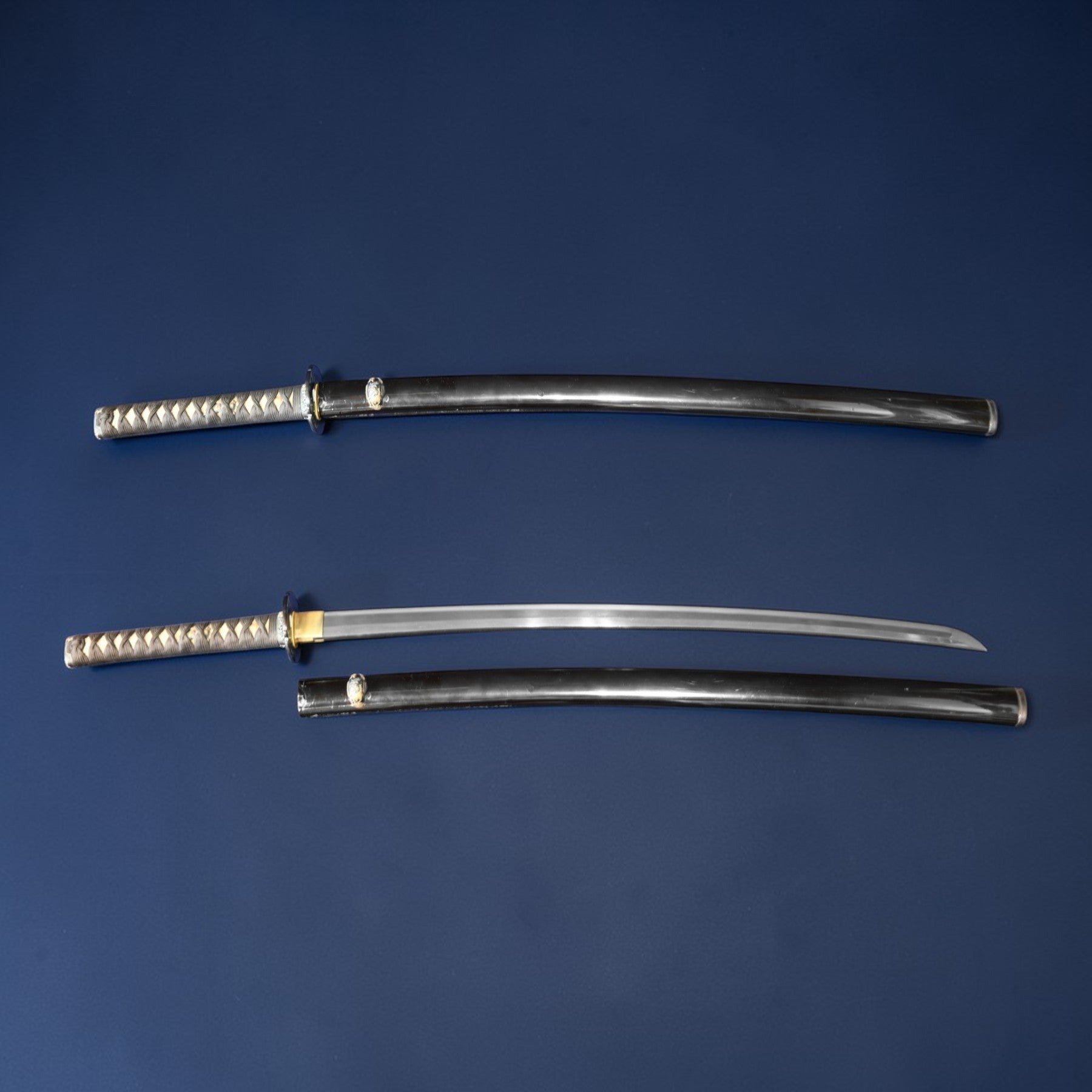 慶應紀元乙丑秋八月吉辰 肥陽榮府住藤原吉宗作