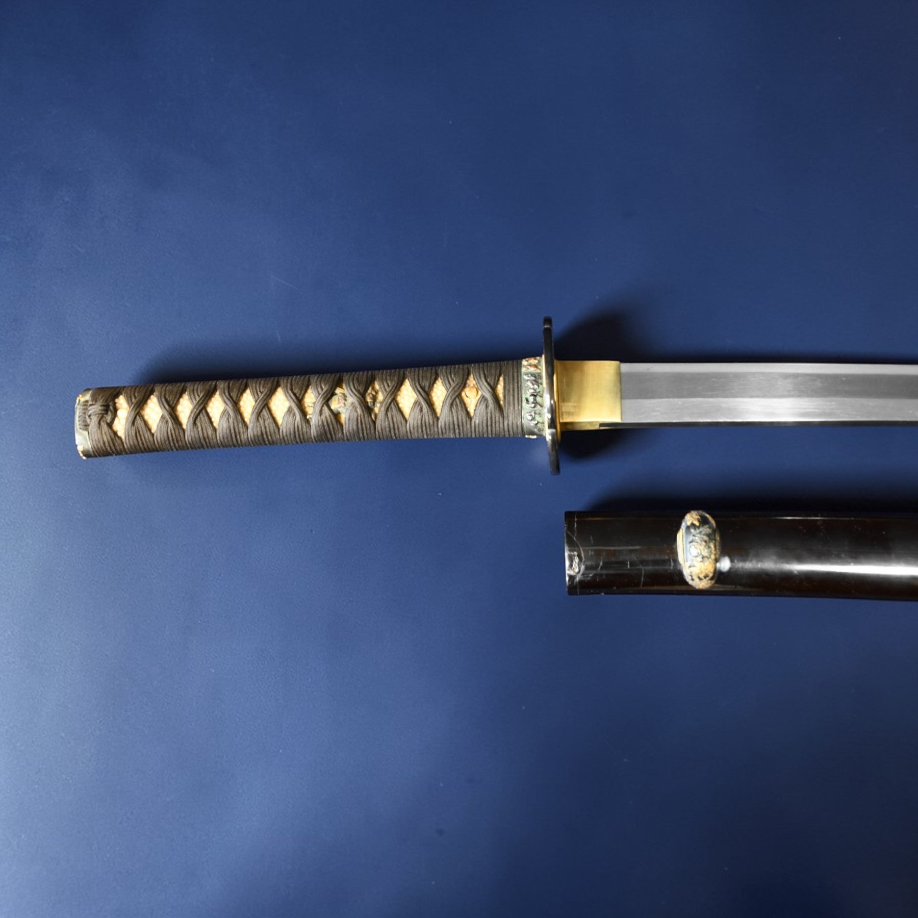 慶應紀元乙丑秋八月吉辰 肥陽榮府住藤原吉宗作