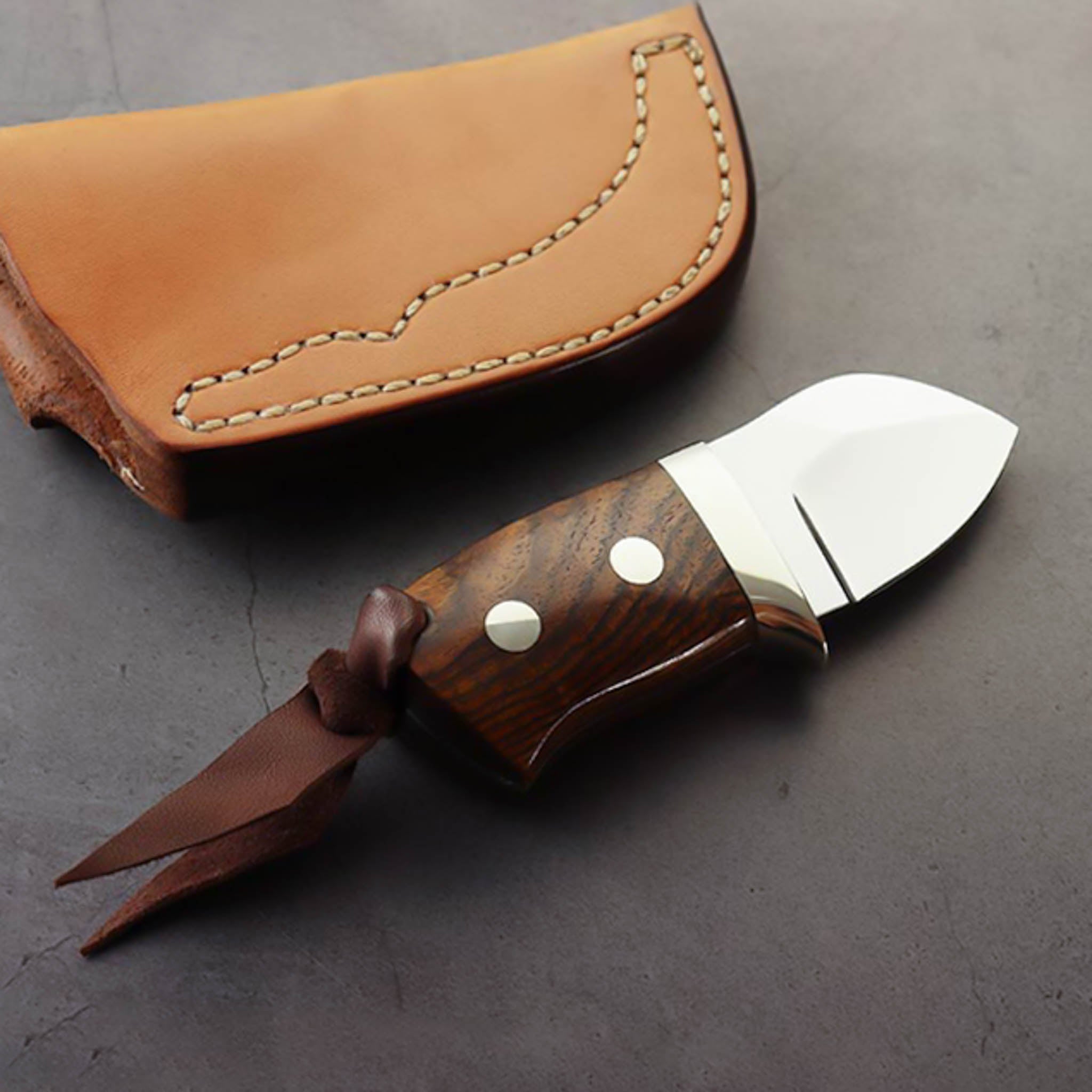 九鬼隆一作 Deformé 小型狩獵剝皮刀