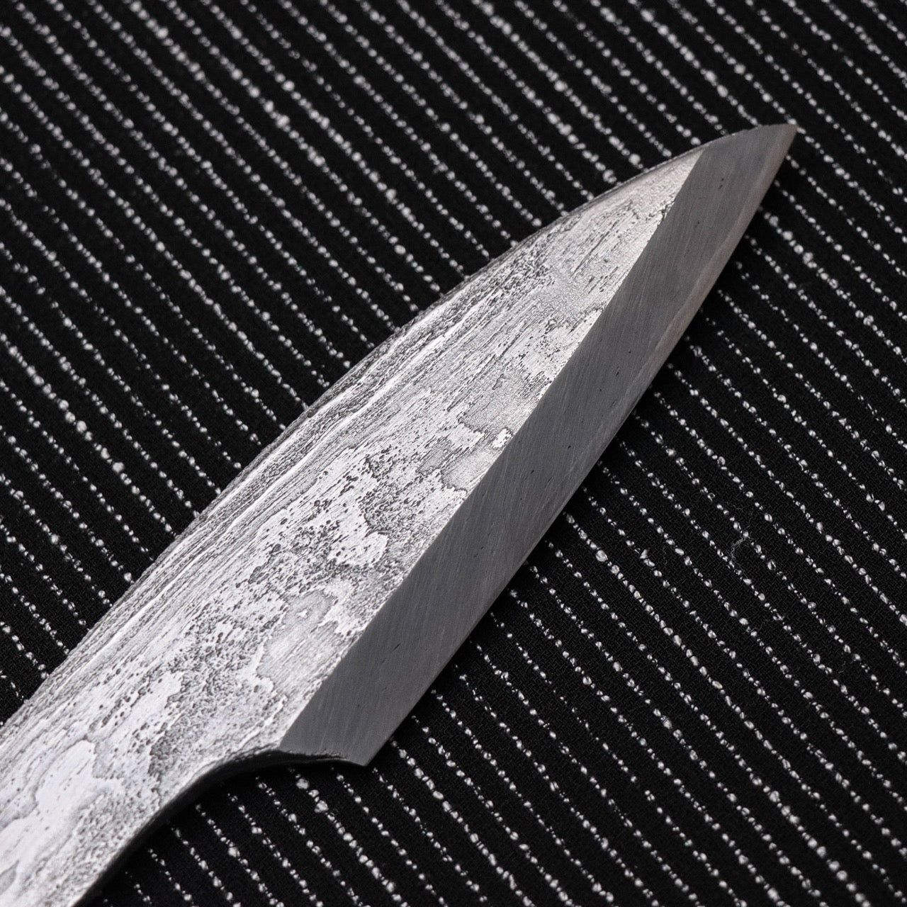 金高佳孝作 手工鍛煉古鐵白一鋼 共柄片刃小刀