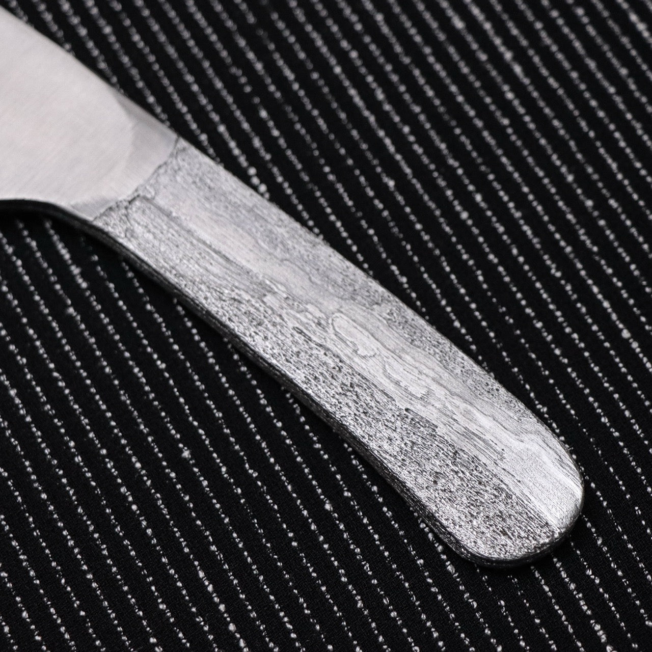 金高佳孝作 手工鍛煉古鐵白一鋼 共柄片刃小刀