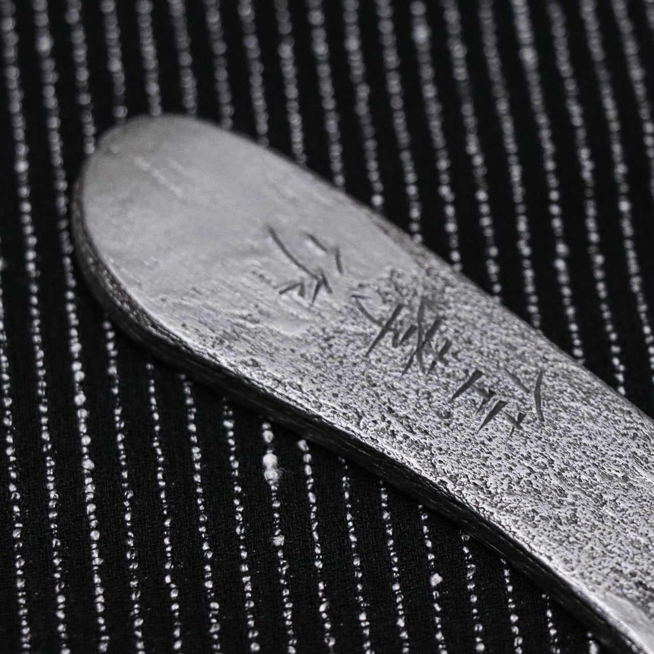 金高佳孝作 手工鍛煉古鐵白一鋼 片刃共柄小出刃