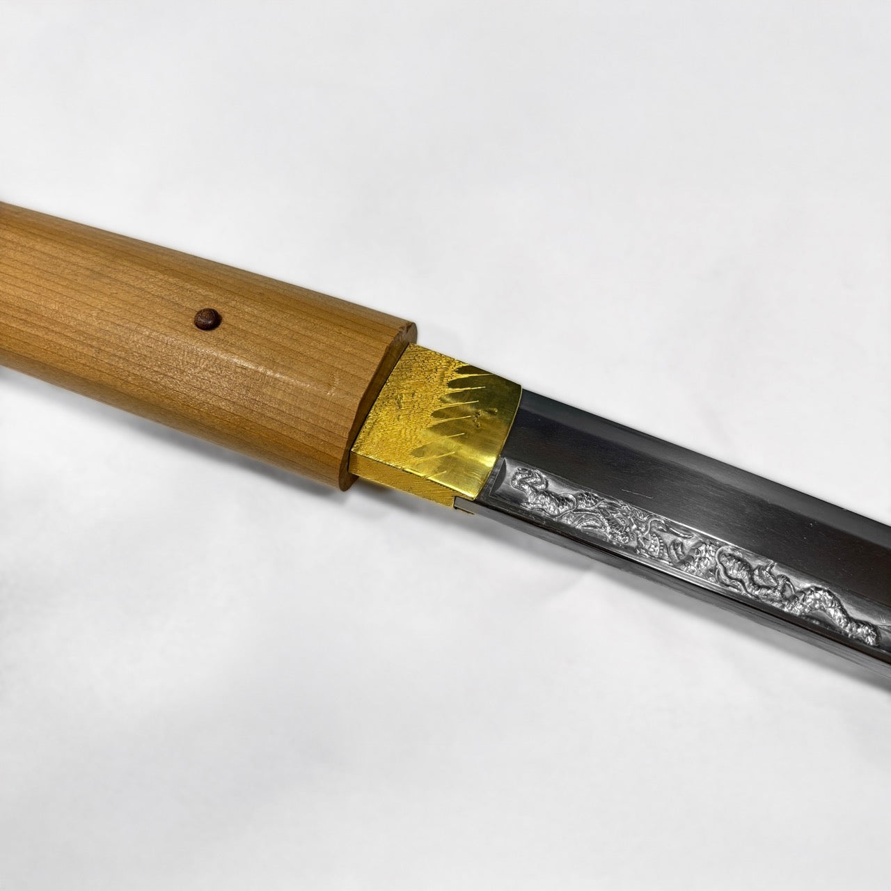 濃州住真勢子兼吉門人兼信 嫡子丹波修司兼延鍛之 昭和四十八年正月吉辰