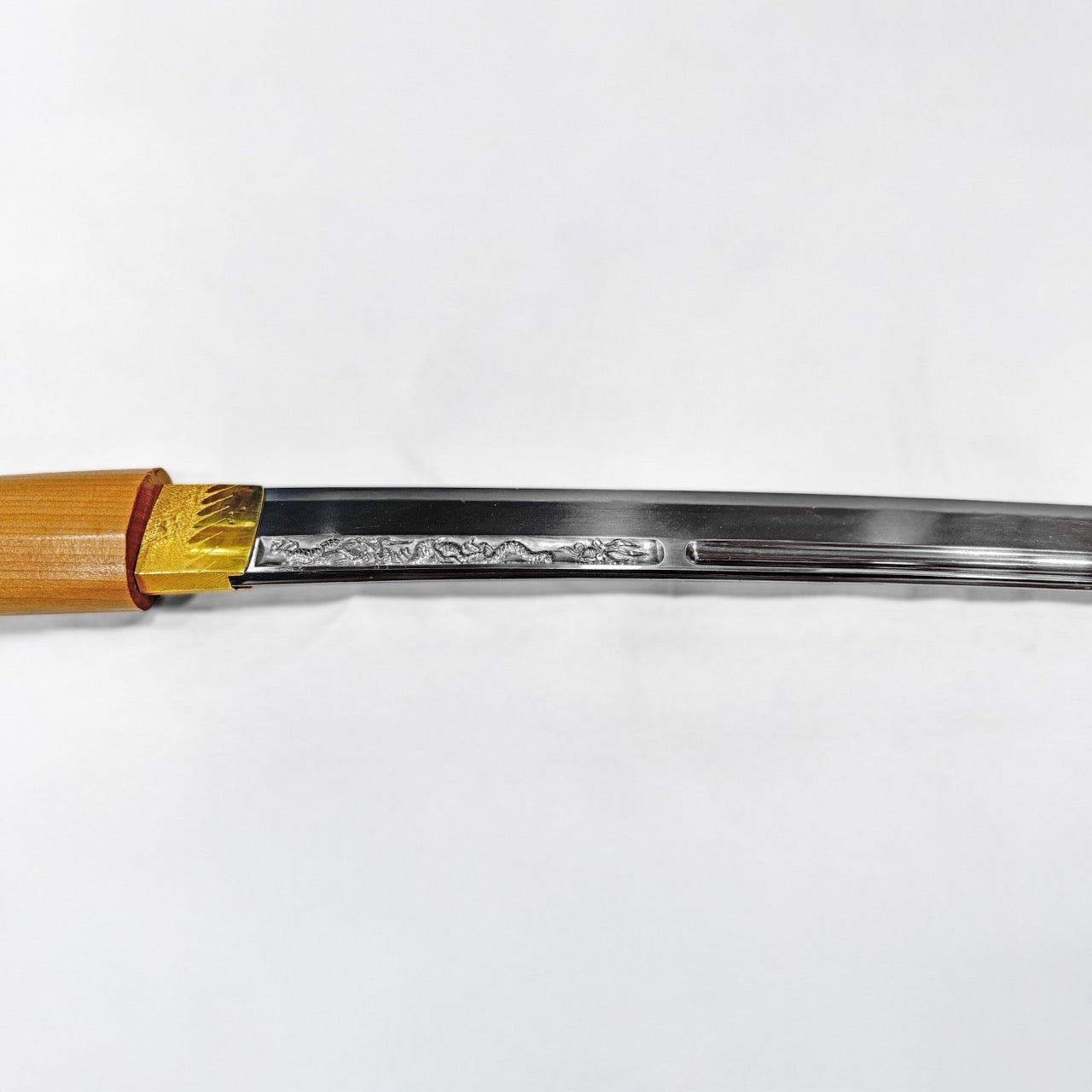 濃州住真勢子兼吉門人兼信 嫡子丹波修司兼延鍛之 昭和四十八年正月吉辰