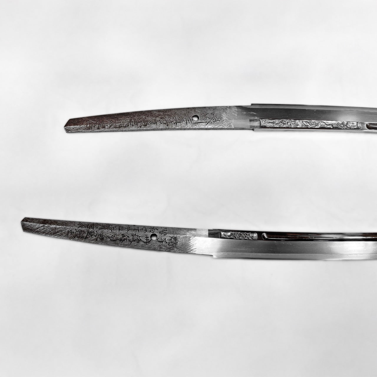 濃州住真勢子兼吉門人兼信 嫡子丹波修司兼延鍛之 昭和四十八年正月吉辰