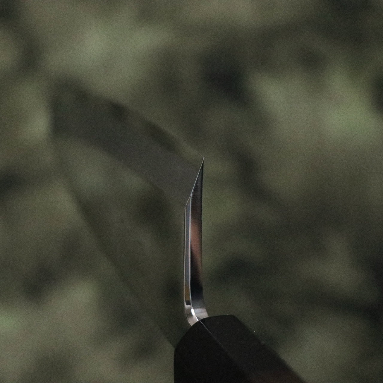 義弘作 銀三鋼 鏡面本霞 出刃 黑檀八角柄