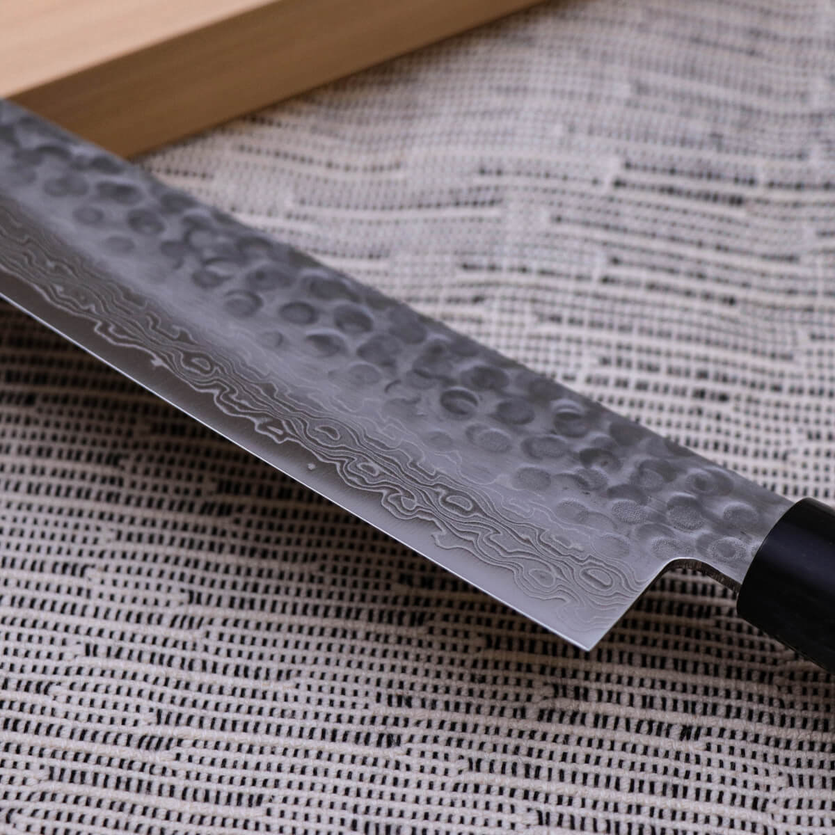 堺實光 VG10 槌目大馬士革千層鋼 和牛刀 朴木柄