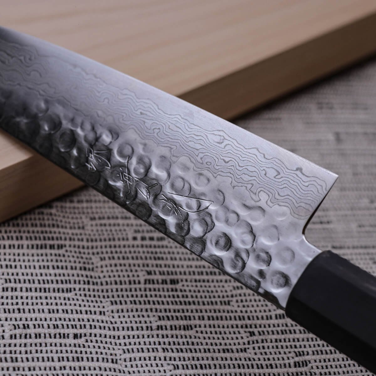 堺實光 VG10 槌目大馬士革千層鋼 和牛刀 黑八角