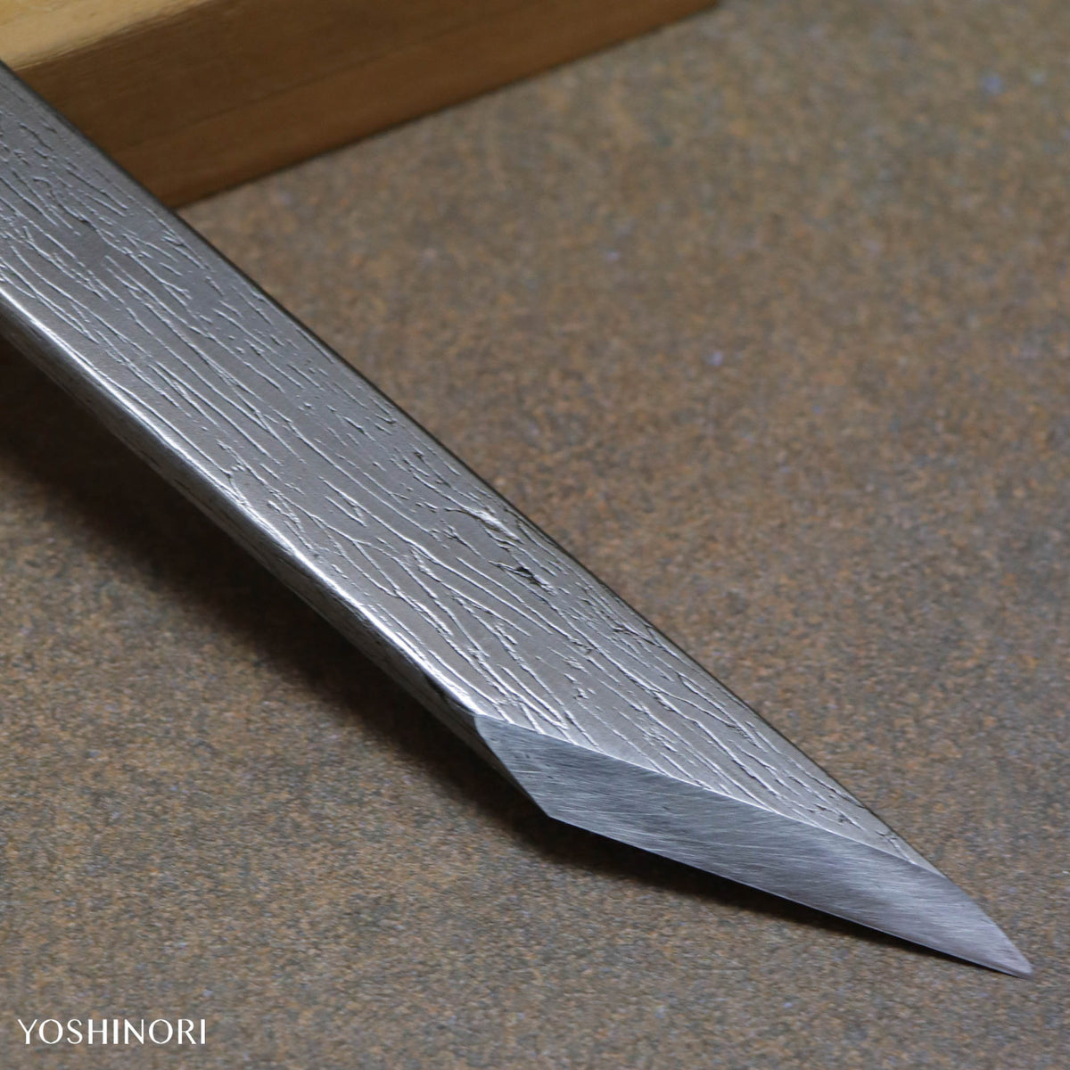 藤原佳孝作 鋼索夾鋼切出 – yanpingknifesword