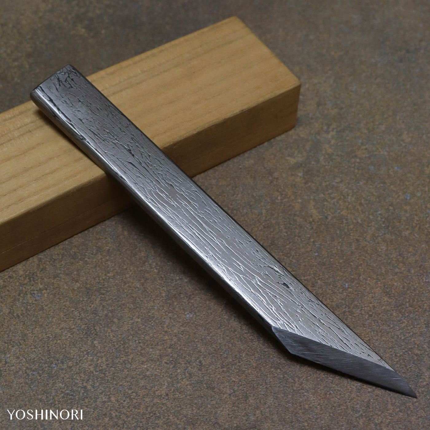 藤原佳孝作 鋼索夾鋼切出