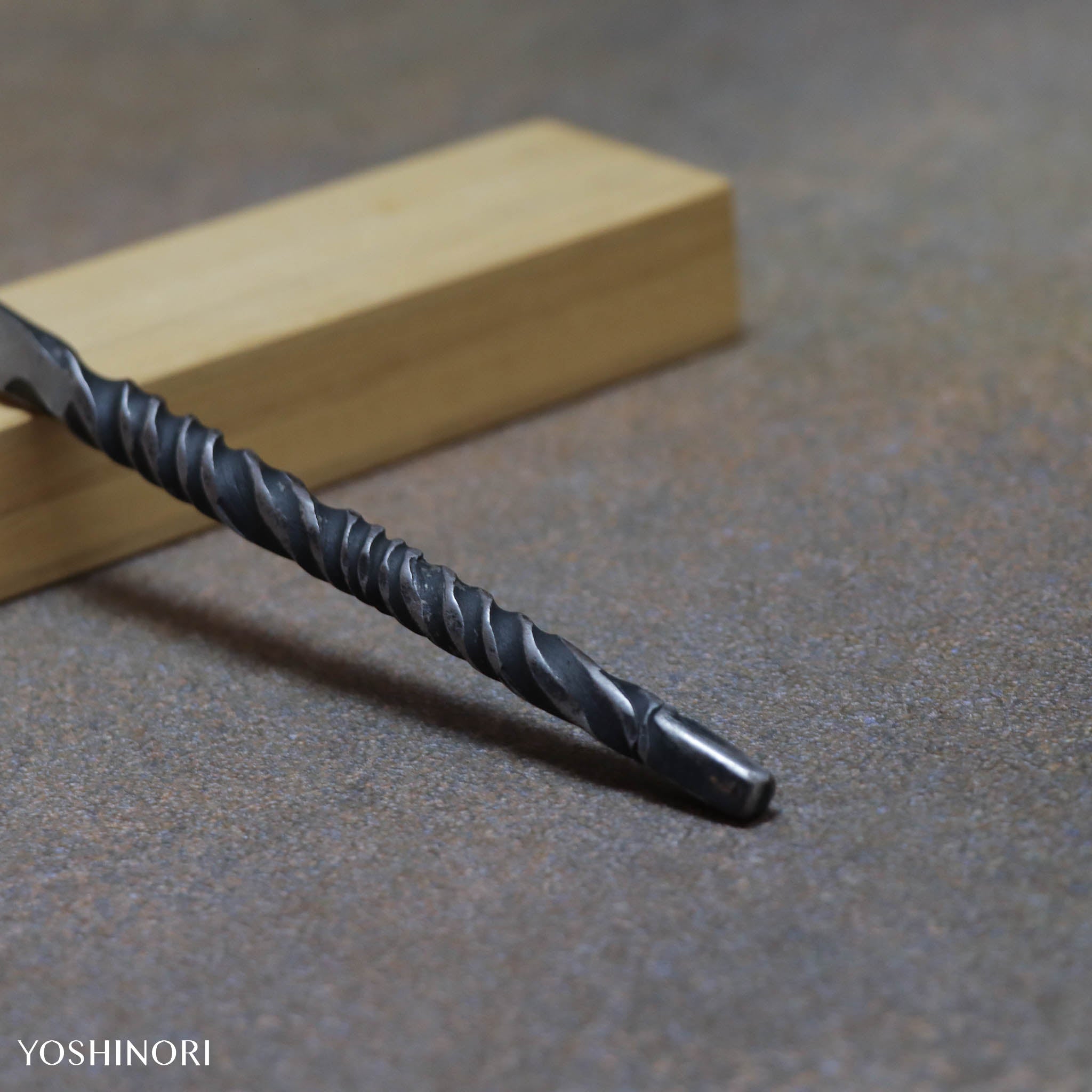 藤原佳孝作 螺旋形木工雕刻小刀