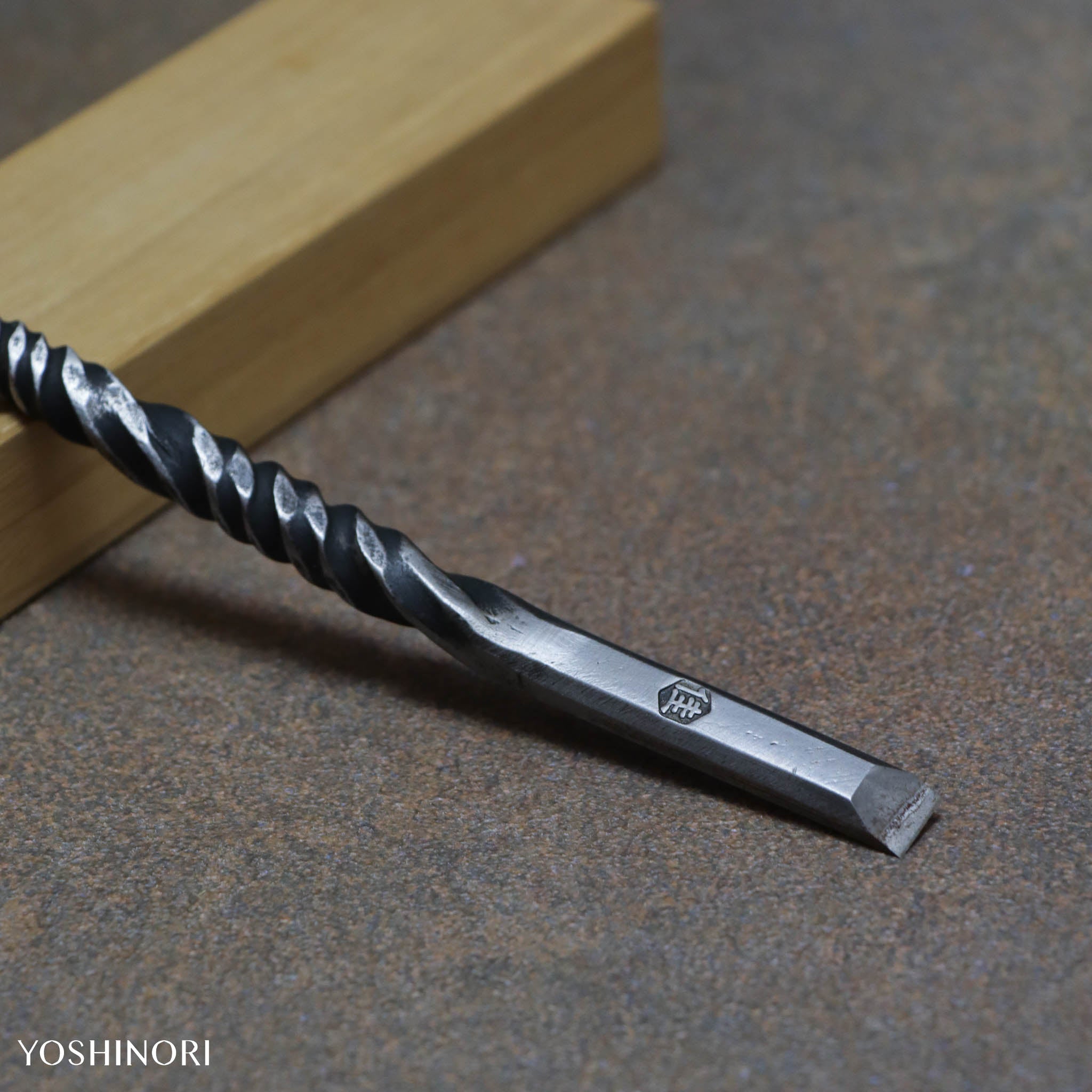 藤原佳孝作 螺旋形木工雕刻小刀