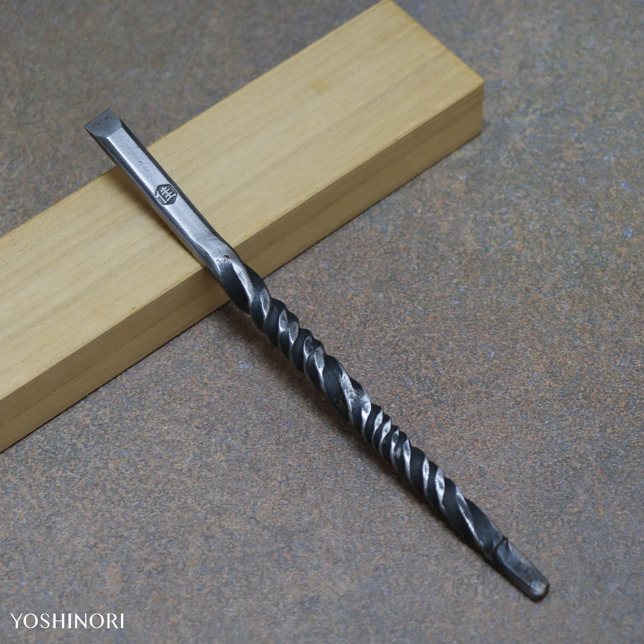 藤原佳孝作 螺旋形木工雕刻小刀