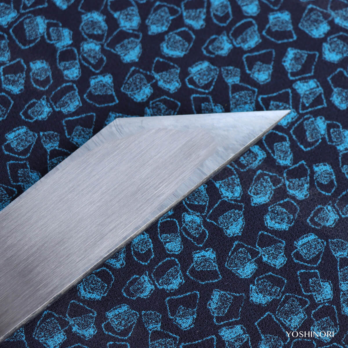 Masamoto Hon-Kasumi Shirogami Steel Kansai-style Eel Knife (Kiridashi style)