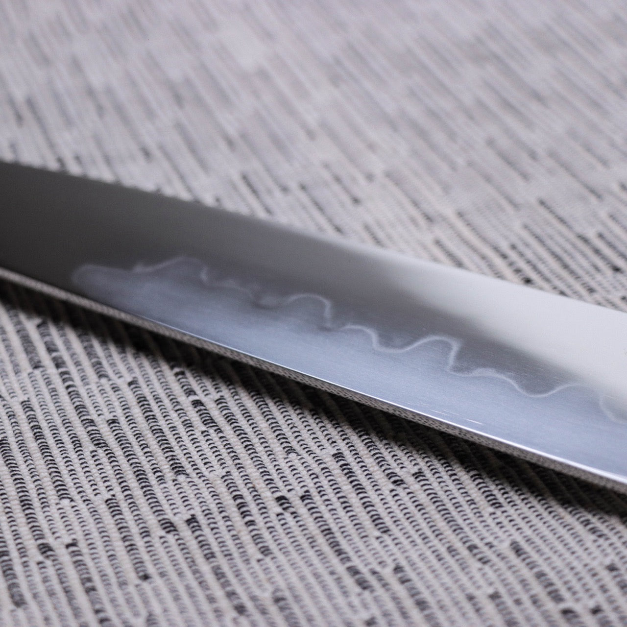 Minamoto Akitada White #3 Steel Tyouji Hamon Honyaki Wa-Gyuto