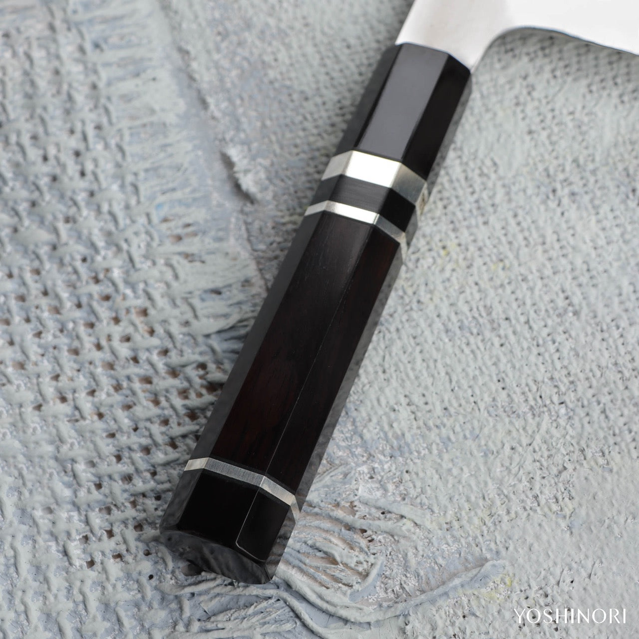 源昭忠 DX青二鋼 水本燒鏡面「蛙子丁子刃紋」和牛刀 付本漆螺鈿變塗鞘