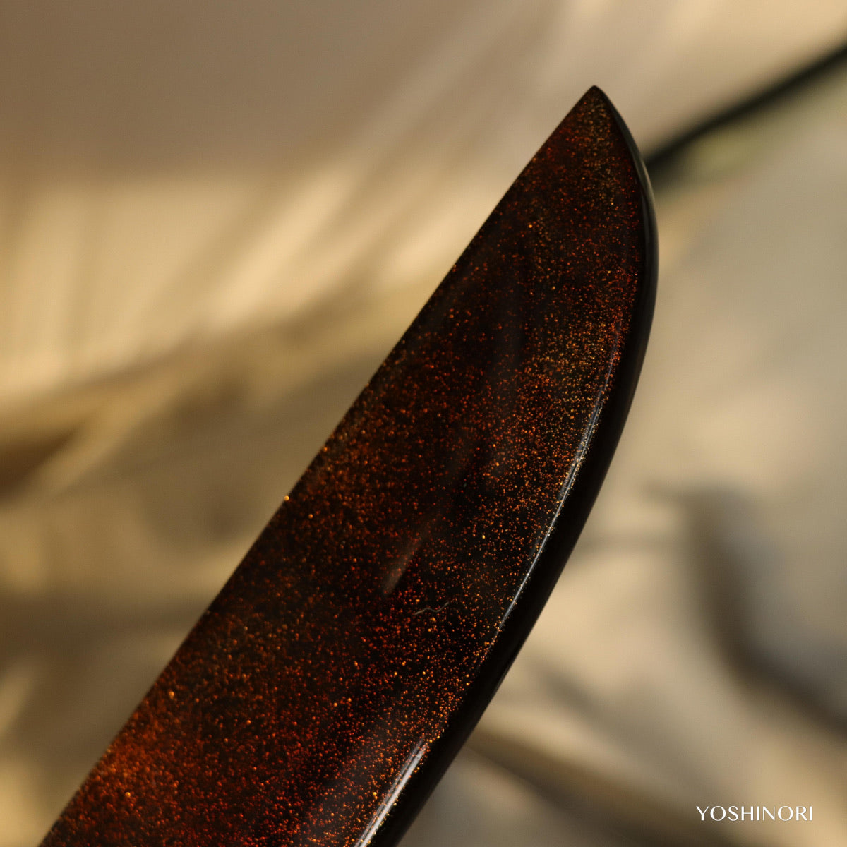 源昭忠 DX青二鋼 水本燒鏡面 「蛙子丁子刃紋」柳刃 付本漆金梨地塗鞘