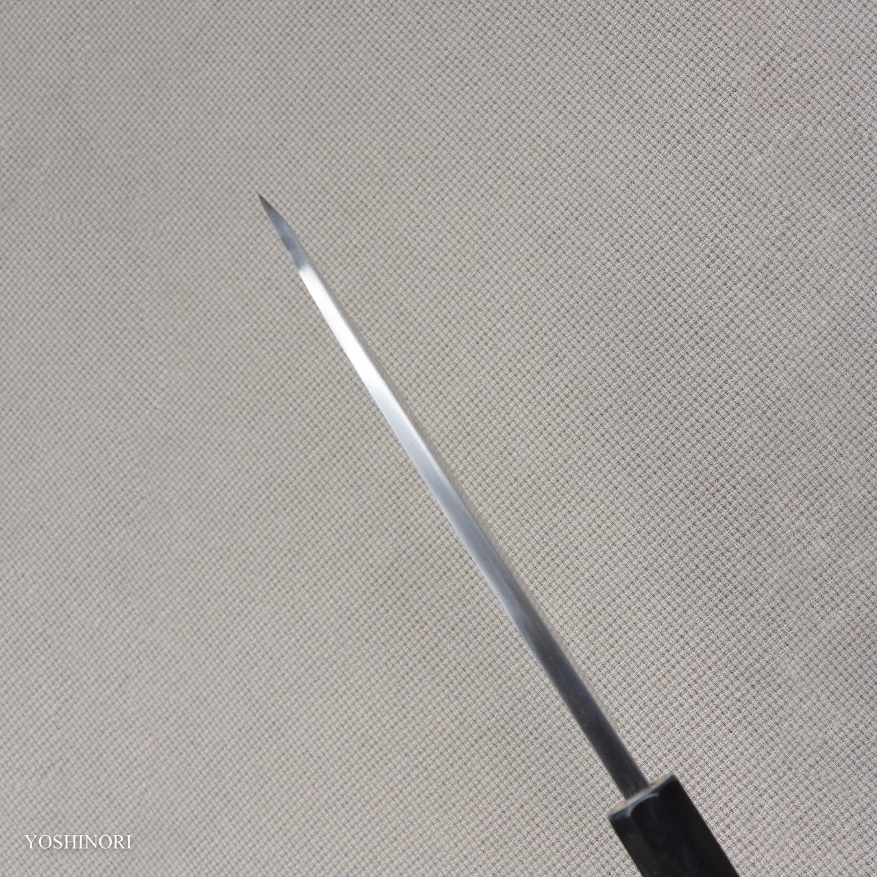 義弘作 白二鋼本霞相出刃 朴木八角柄
