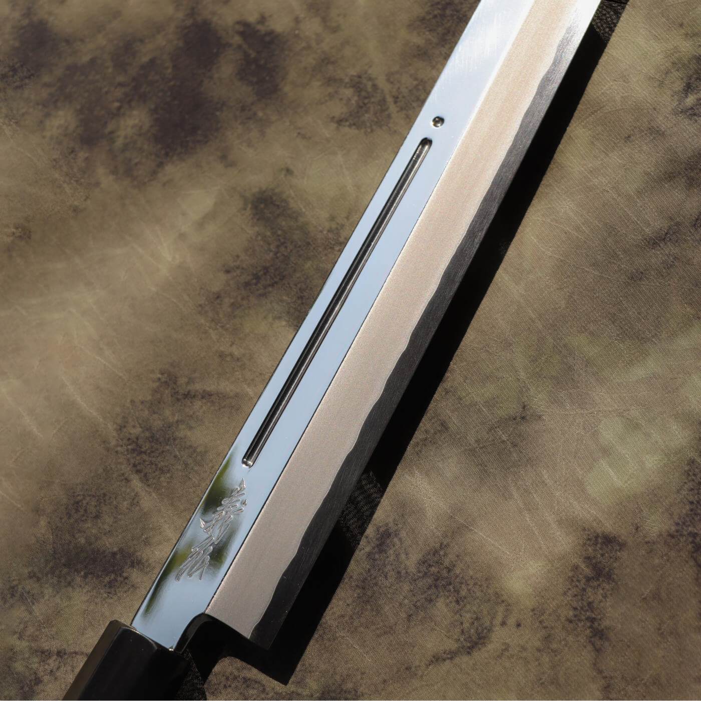 Yoshihiro Ginsan Mirror Finish Sakimaru Takohiki with Single Groove