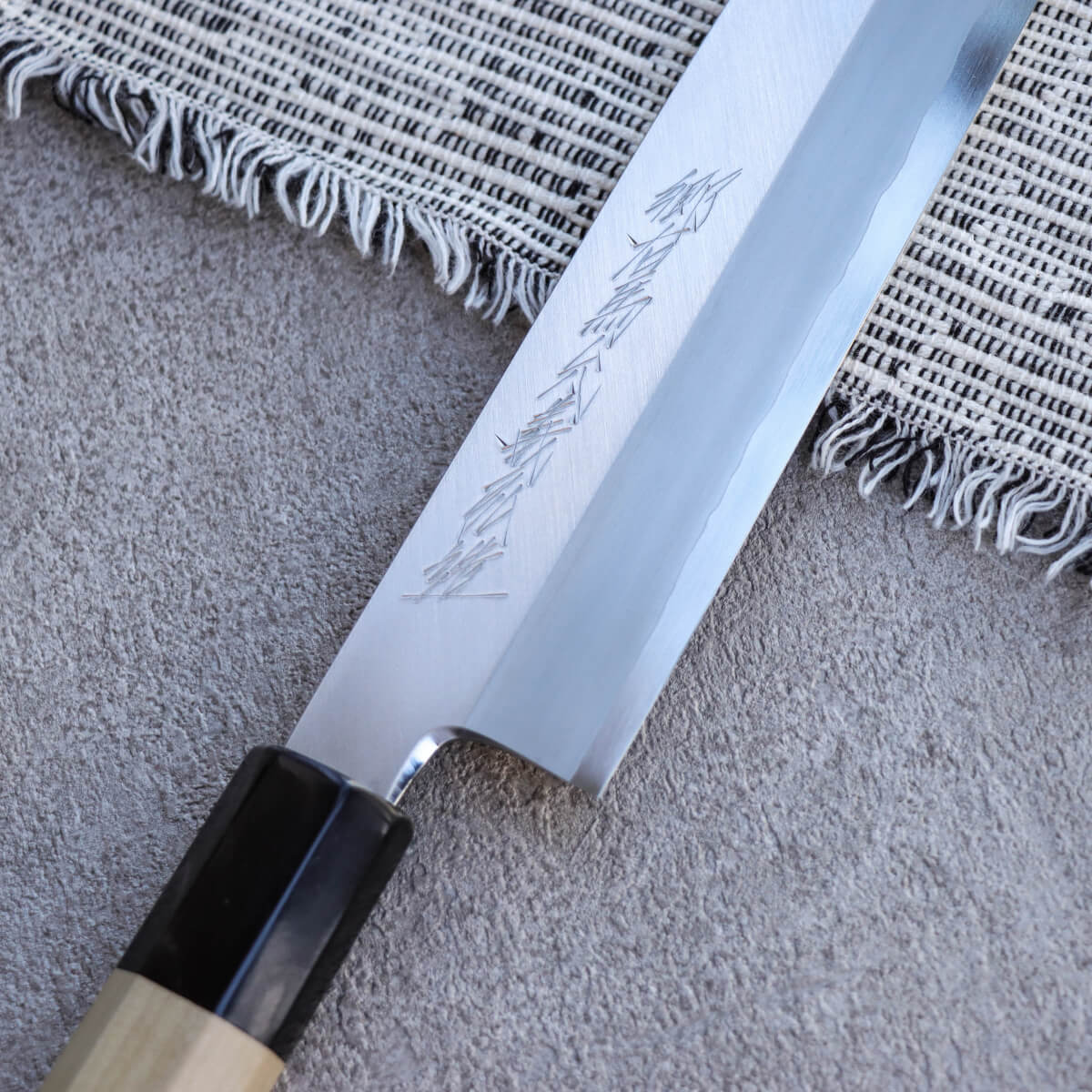 Yoshihiro Silver #3 Hon-Kasumi Kamagata Usuba Magnolia Handle