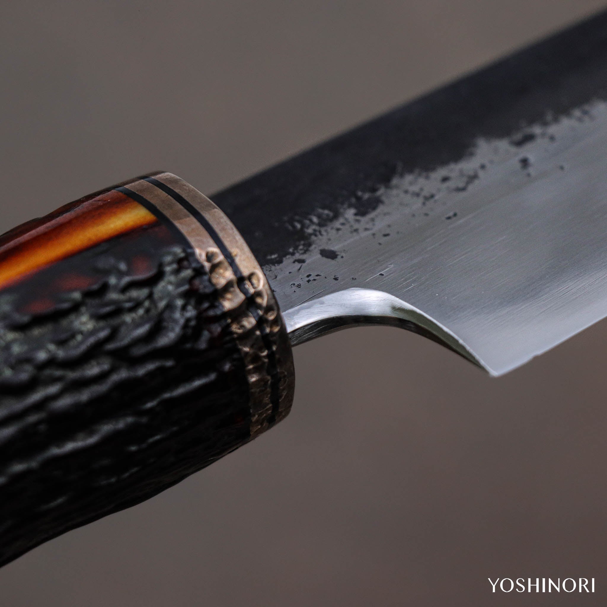 秋友義彥 甲伏鍛黑打 切付包丁（劍形山刀）琥珀鹿角柄