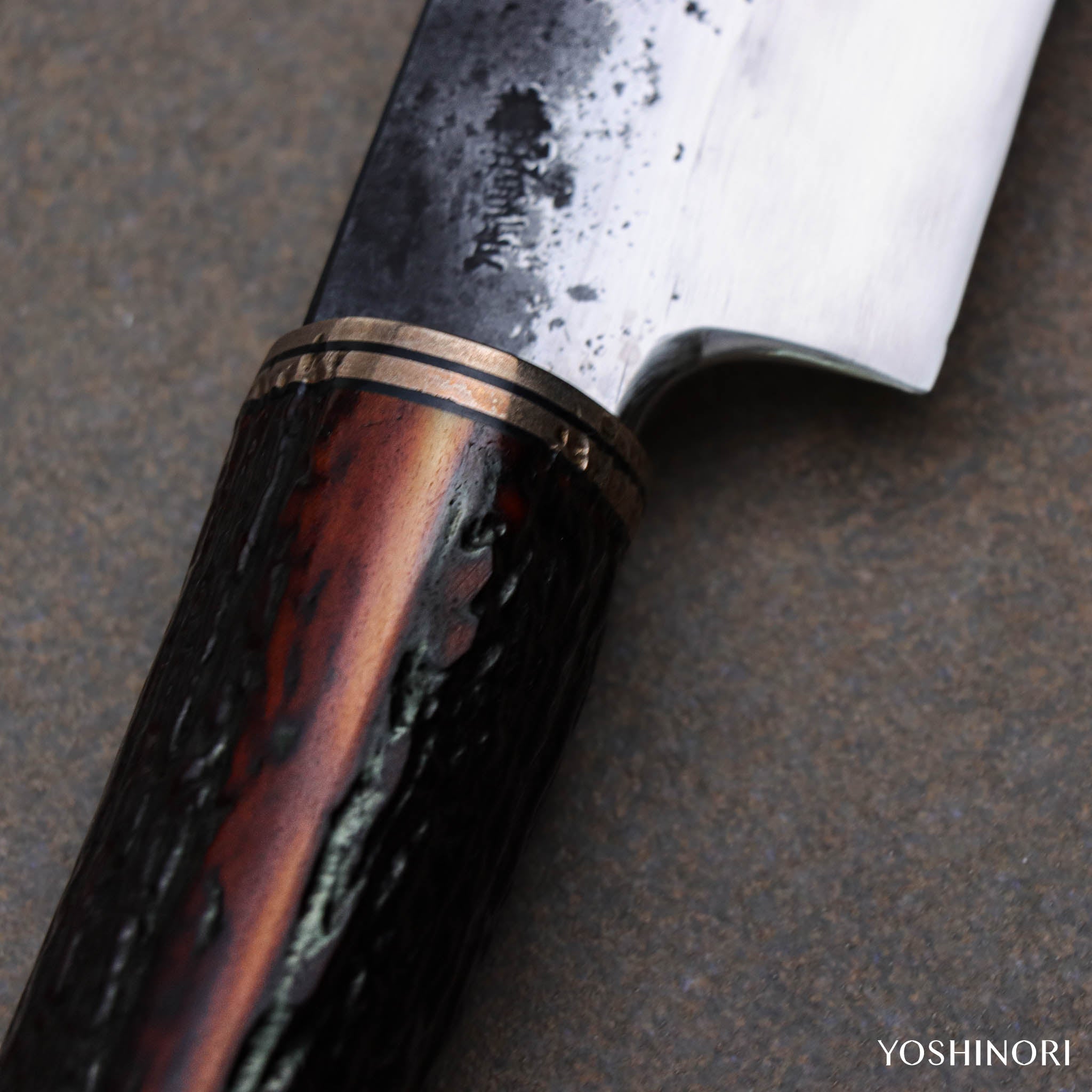 秋友義彥 甲伏鍛黑打 切付包丁（劍形山刀）琥珀鹿角柄