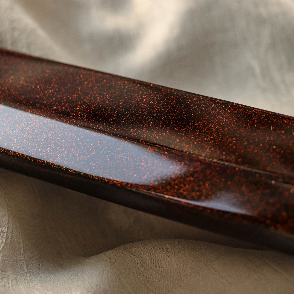 源昭忠 DX青二鋼 水本燒鏡面 「蛙子丁子刃紋」柳刃 付本漆金梨地塗鞘