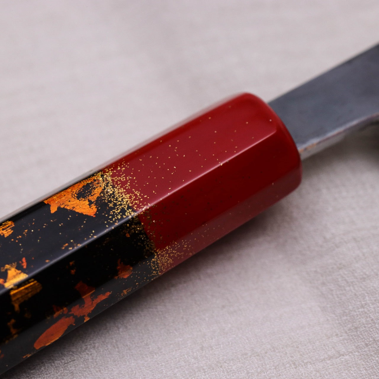 勝治作 青二 Stainless 黑打牛刀 本漆金箔塗漆八角柄